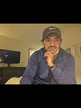 piggylatino online show from December 16, 5:18 pm