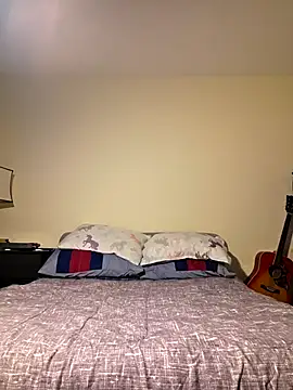 piggylatino online show from February 21, 11:06 pm