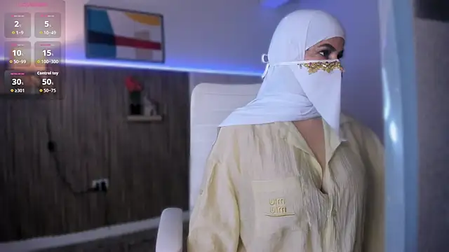 Hannaa Dolly online show from December 18, 3:12 am