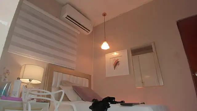 electra a online show from April 20, 9:05 pm