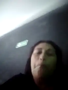 Snapshot of Yuleinnyaguelles chatting on November 13, 10:41 pm Yuleinnyaguelles online show from November 13, 10:41 pm