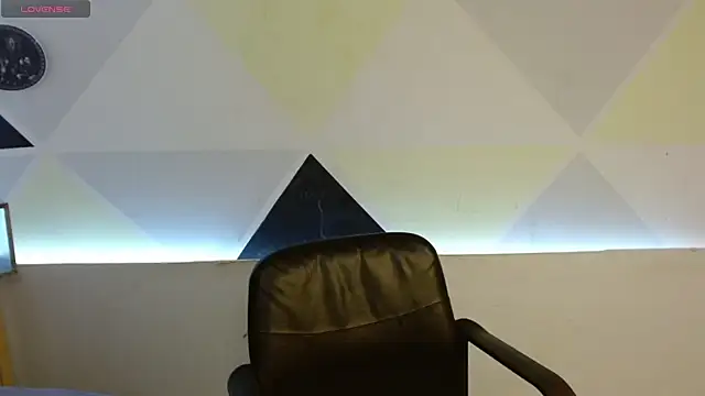 Bia LuxBia Lux online show from November 26, 8:21 pm