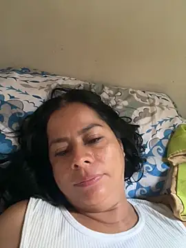 Aleja-198522 online show from November 22, 1:32 pm