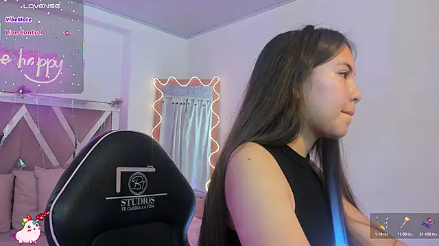 ISABELA TAY online show from December 5, 11:41 am