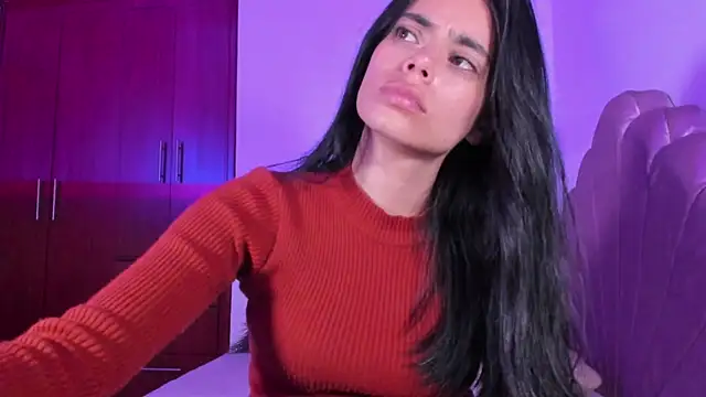 Bella Val online show from November 18, 4:06 am