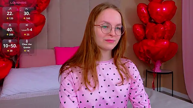 Snapshot of MadisonSmitt chatting on February 10, 5:11 am MadisonSmitt online show from February 10, 5:11 am