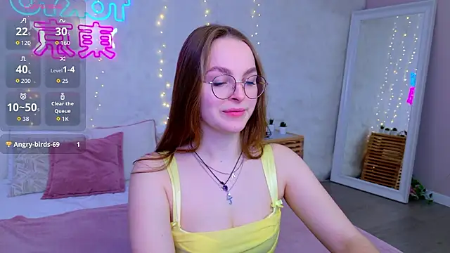 Snapshot of MadisonSmitt chatting on February 28, 5:08 am MadisonSmitt online show from February 28, 5:08 am