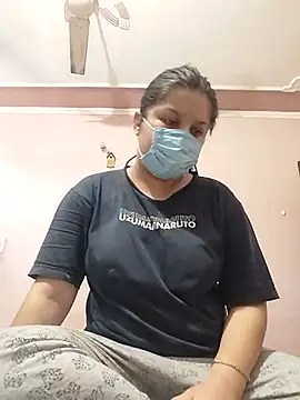 Cute hotzara online show from May 26, 4:19 am
