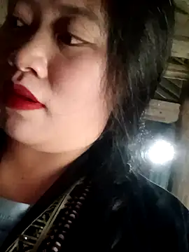 Snapshot of LyZii2k7 chatting on November 16, 2:39 am LyZii2k7 online show from November 16, 2:39 am