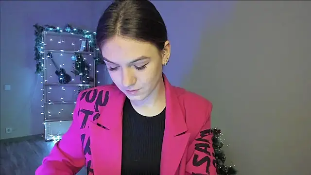 luna lust 212 online show from December 23, 4:21 am