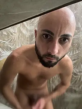 Snapshot of danilo_sngr chatting on November 15, 7:43 pm danilo sngr online show from November 15, 7:43 pm