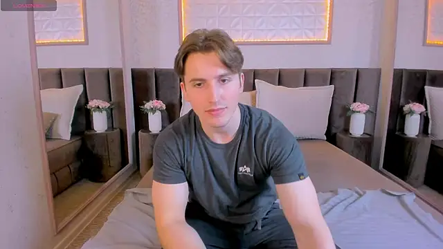 MarkYeti online show from November 19, 12:49 pm