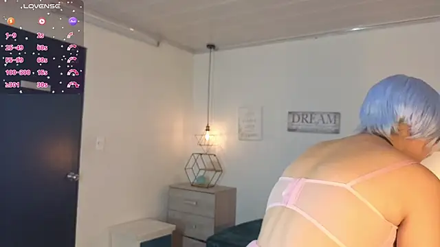 NinaSakura Eup online show from March 11, 12:00 pm