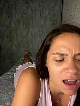 carolsapequinha online show from January 17, 2:27 am