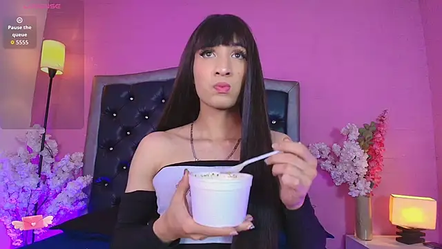 Snapshot of AlexiaHearts chatting on November 25, 4:34 am AlexiaHearts online show from November 25, 4:34 am