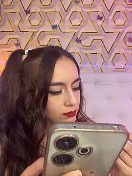 MelanyyJhonson15 online show from December 15, 11:31 pm