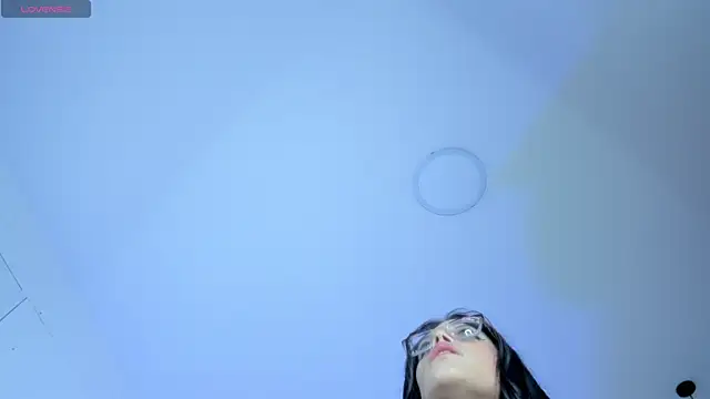 Sasha Wolff online show from June 3, 2:33 pm
