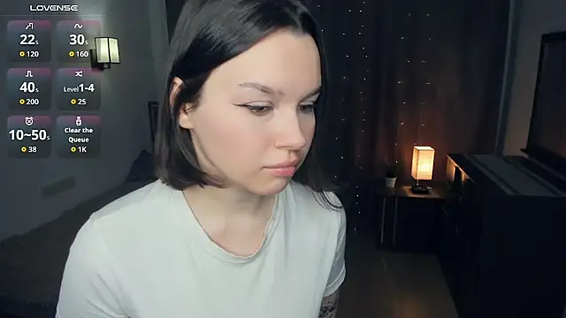 IrmgardBuzard online show from November 26, 8:32 pm