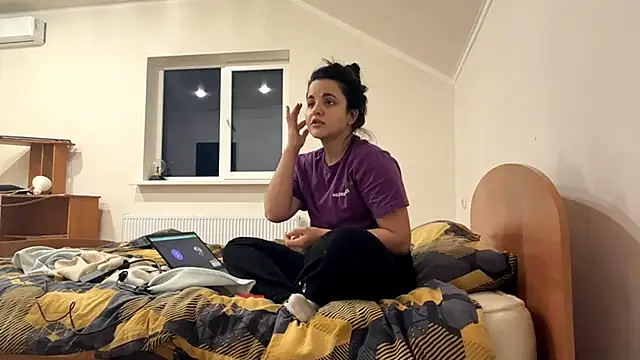 Snapshot of ArielleLeitao chatting on November 17, 2:34 pm ArielleLeitao online show from November 17, 2:34 pm