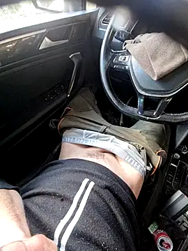 Snapshot of -The-Last- chatting on November 28, 1:03 pm -The-Last- online show from November 28, 1:03 pm