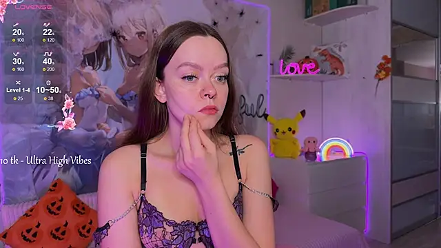 CheekySashaCharm online show from November 21, 6:23 am