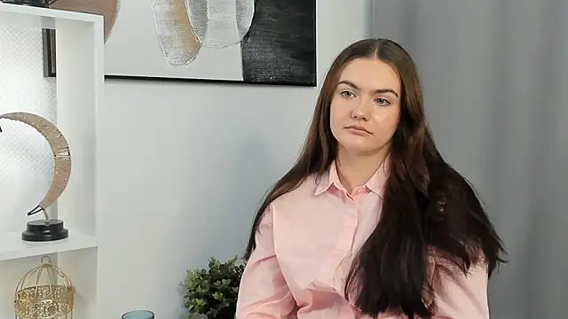 Snapshot of LoraGeraghty chatting on November 14, 7:40 am LoraGeraghty online show from November 14, 7:40 am