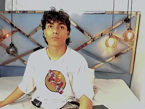 MattFiore online show from January 8, 7:38 pm