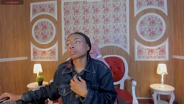 Midnight Bluee online show from November 27, 8:00 pm