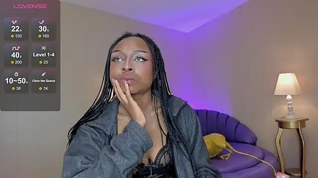 Midnight Bluee online show from December 15, 7:40 pm