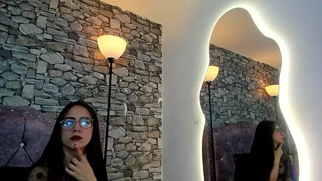 Lola bonny7 online show from February 26, 7:35 pm