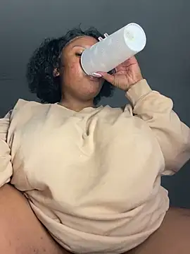 Busty-Sweetheart online show from December 14, 8:24 pm