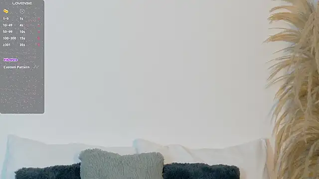 izzybelmont12 online show from November 25, 7:14 pm