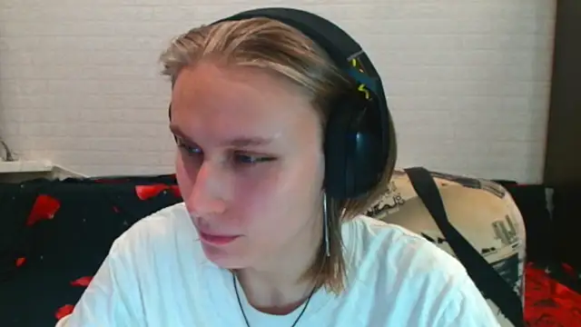 Snapshot of VerucaHalston chatting on November 20, 1:33 pm VerucaHalston online show from November 20, 1:33 pm