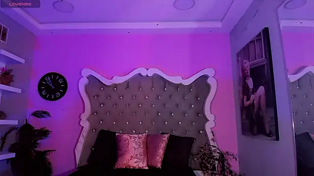 LeslieAmor1 online show from November 21, 6:01 am