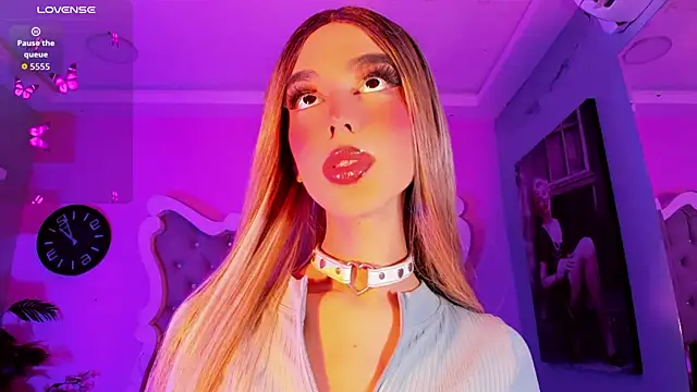 LeslieAmor1 online show from November 25, 5:40 am