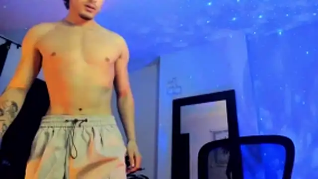 jayce 555 online show from December 4, 11:46 pm