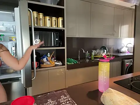 BelleRune online show from February 17, 3:09 pm