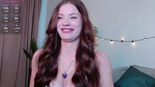 Snapshot of Taylla_Nouell chatting on November 19, 7:52 am Taylla Nouell online show from November 19, 7:52 am