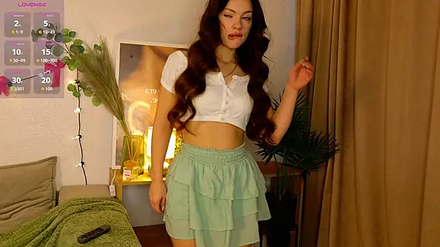 Taylla Nouell online show from December 21, 7:26 am