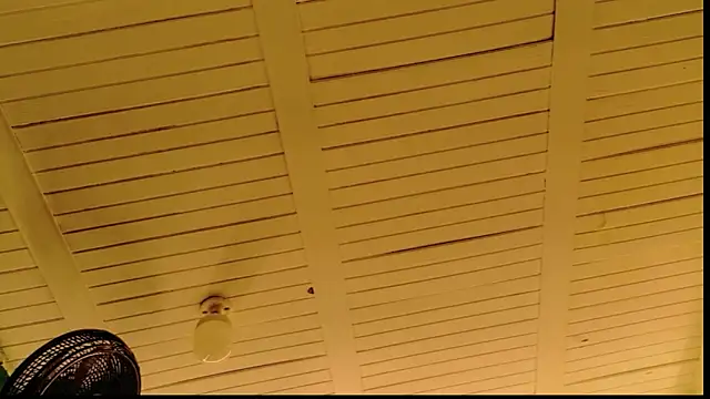 lunabustygirl online show from February 22, 4:02 am