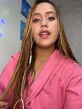 asshly20 online show from November 27, 8:22 pm