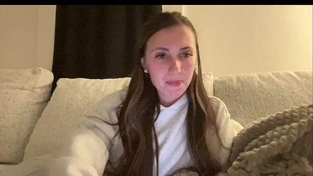 laylahlaylah1 online show from November 17, 11:10 pm