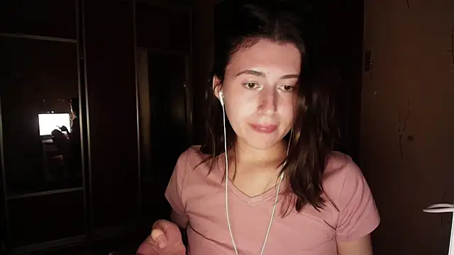 KristinaScott online show from March 31, 5:13 pm