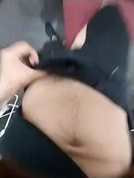 Snapshot of Igna220 chatting on November 14, 11:35 pm Igna220 online show from November 14, 11:35 pm