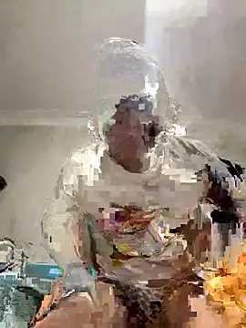 Snapshot of Charmed23 chatting on November 14, 11:24 pm Charmed23 online show from November 14, 11:24 pm