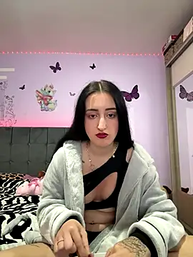 Snapshot of elenaalena chatting on December 13, 8:04 pm elenaalena online show from December 13, 8:04 pm