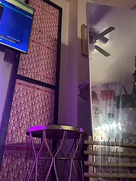 Motherbigbus online show from February 19, 10:33 am