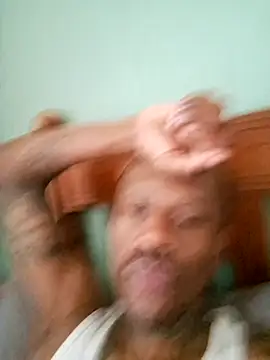 Snapshot of WristGauntlet chatting on December 1, 5:45 am WristGauntlet online show from December 1, 5:45 am