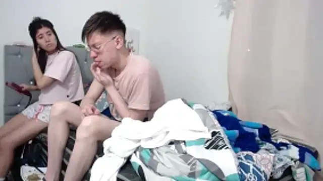 Snapshot of NAOMI-SENSUAL chatting on December 5, 3:15 am NAOMI-SENSUAL online show from December 5, 3:15 am