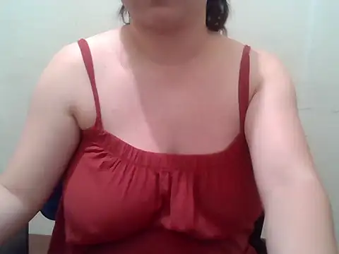 Snapshot of Stacysfeet chatting on December 2, 1:55 am Stacysfeet online show from December 2, 1:55 am